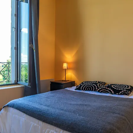 Du Chateau De Begue *