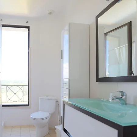 Du Chateau De Begue شقة Cazaubon