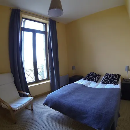 Du Chateau De Begue Apartment
