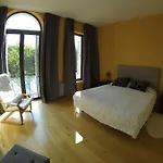 아파트 Du Chateau De Begue