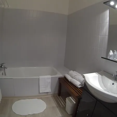 Du Chateau De Begue *