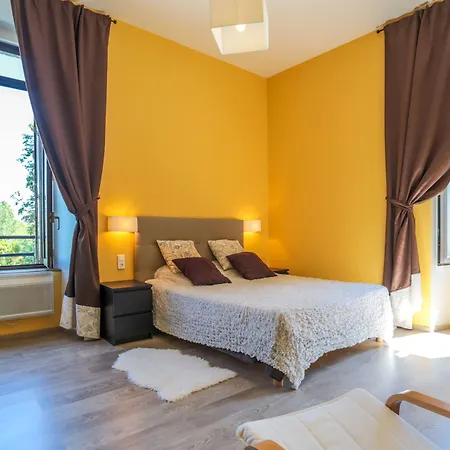 Appartement Du Chateau De Begue *